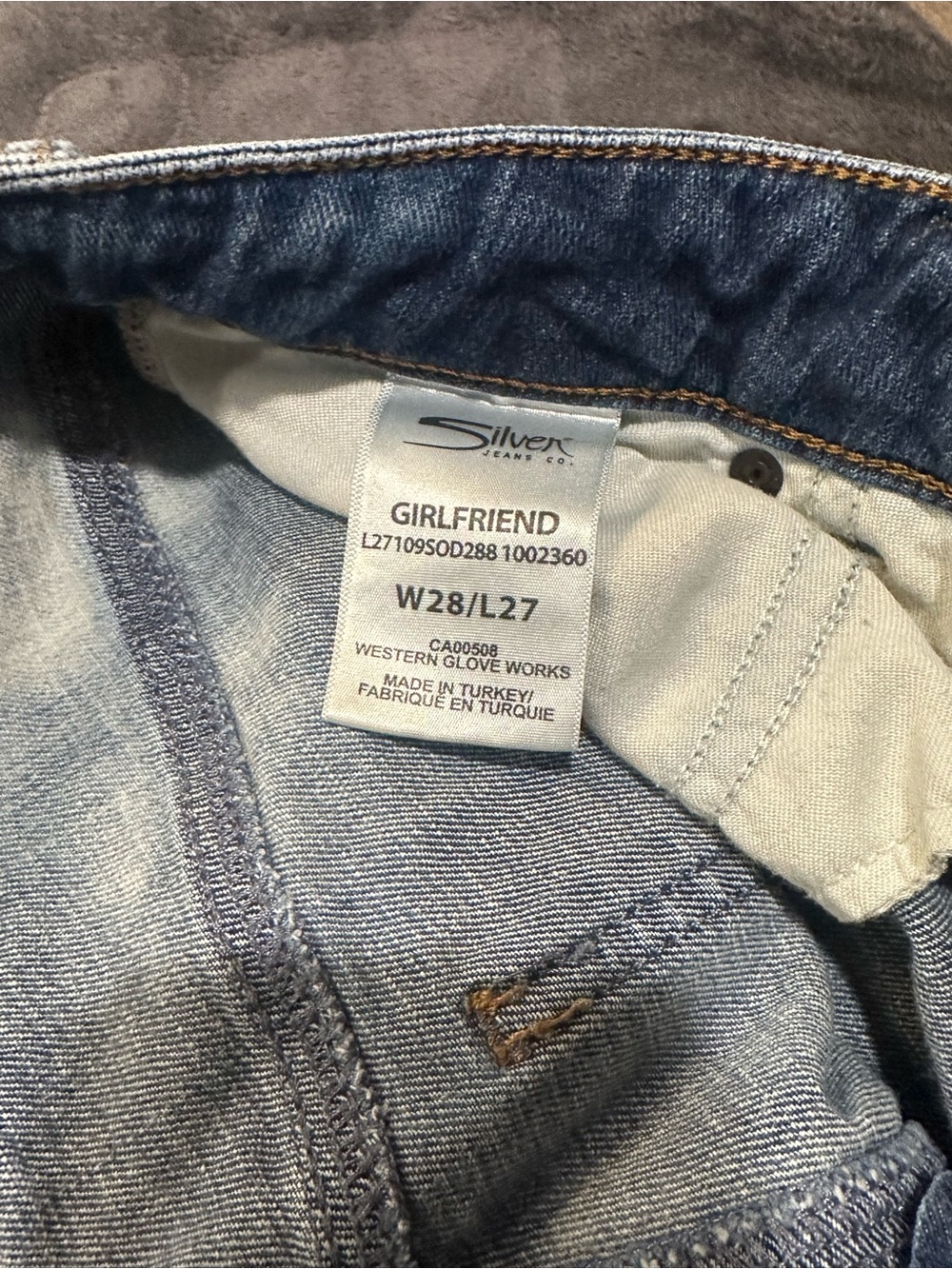 Silver Jeans- Distressed Blue Ripped - Picture 5 of 6